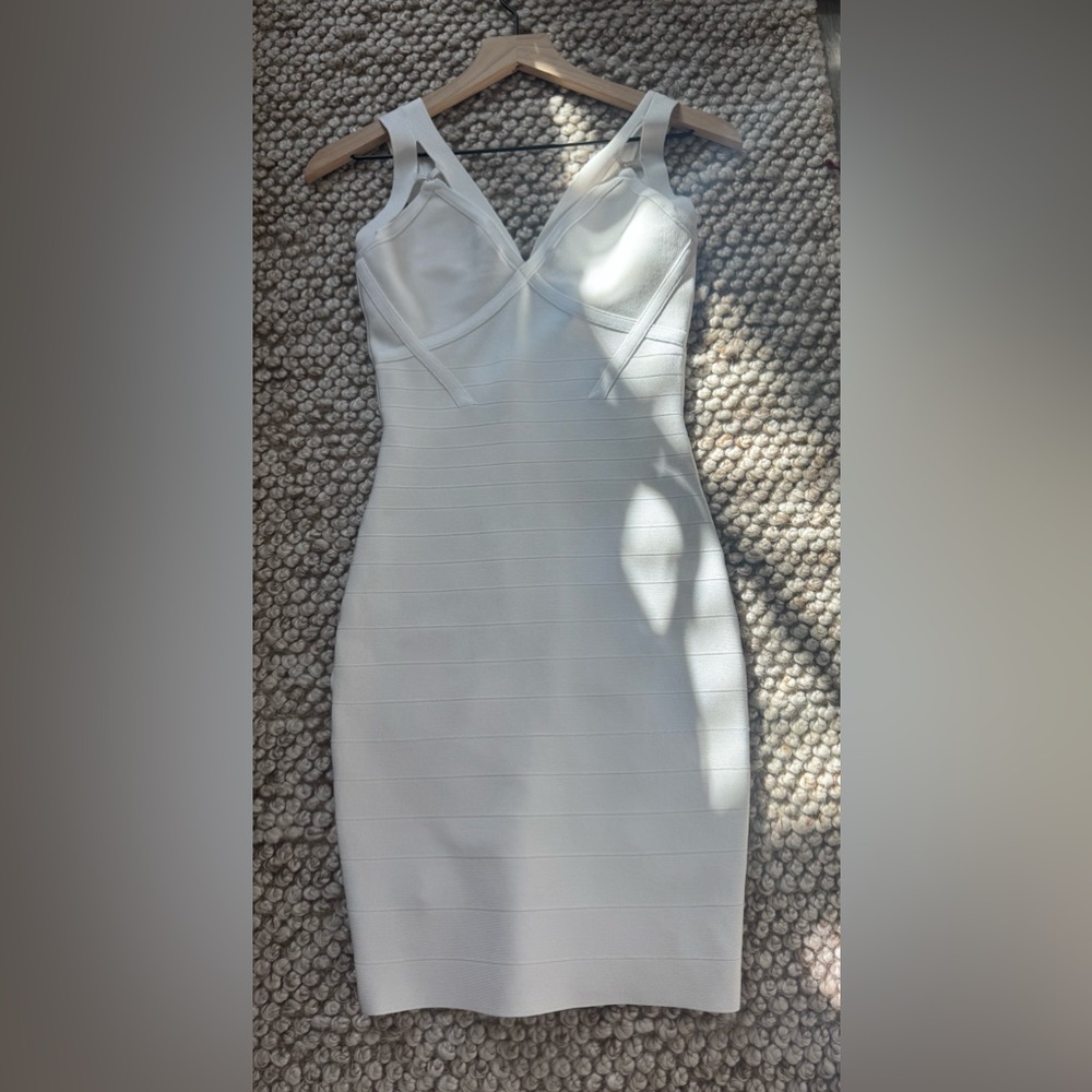 Marciano White Dress bandage🔥🔥🔥🔥 - Picture 3 of 16
